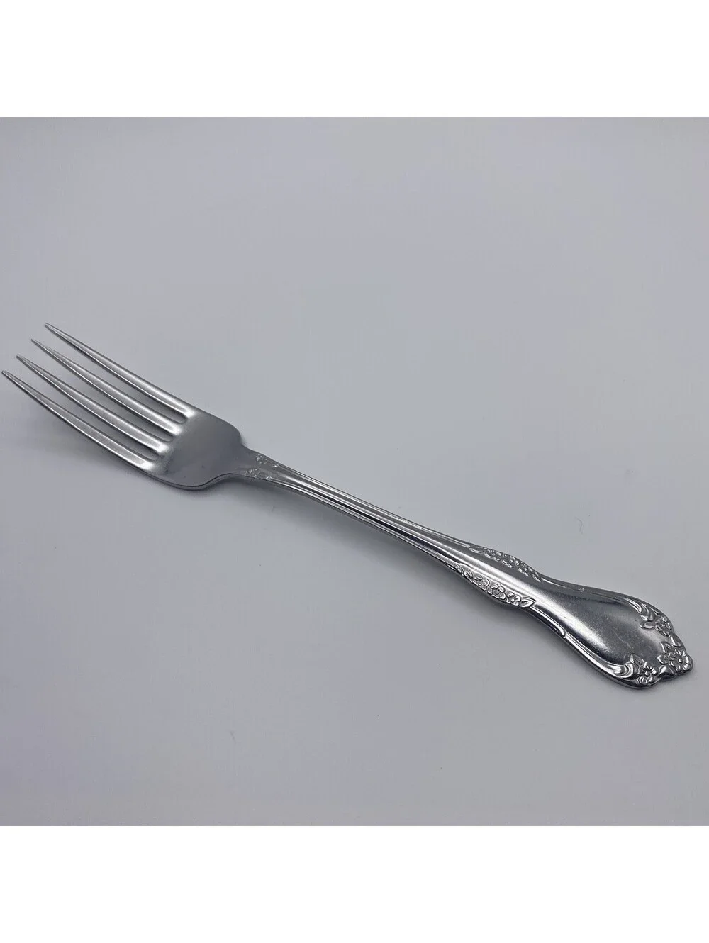 1 Dinner Fork Mansfield Amadeus Oneida Deluxe Floral WM A Rogers Stainless 7.25